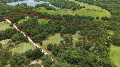 CENTER HILL FL Property