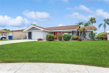 HOLIDAY FL Home