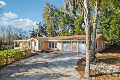 HOWEY IN THE HILLS FL Home