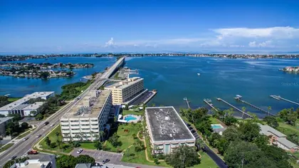 BELLEAIR BLUFFS FL Home
