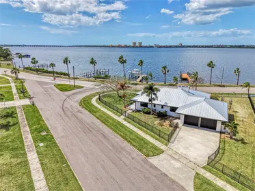 BRADENTON FL Home
