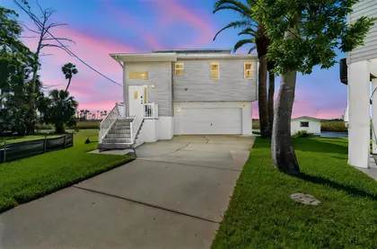 WEEKI WACHEE FL Home