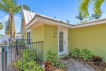 HOLMES BEACH FL Home