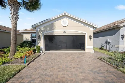 WIMAUMA FL Home