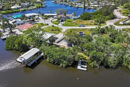 RUSKIN FL Home
