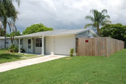 HOLIDAY FL Home
