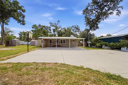 THONOTOSASSA FL Home