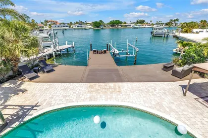ST PETE BEACH FL Home