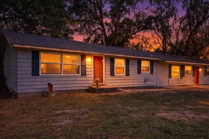 DE LEON SPRINGS FL Home