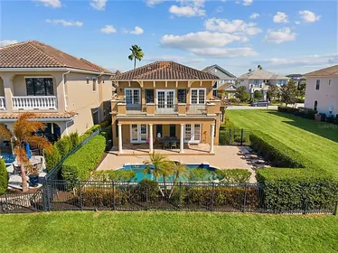 REUNION FL Home