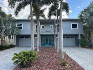 BELLEAIR BEACH FL Home