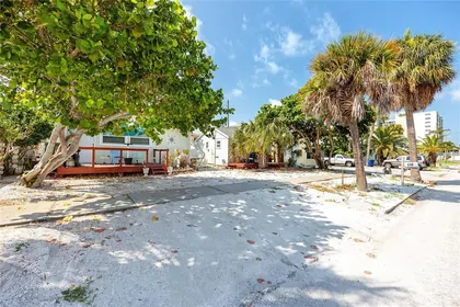 ST PETE BEACH FL Property