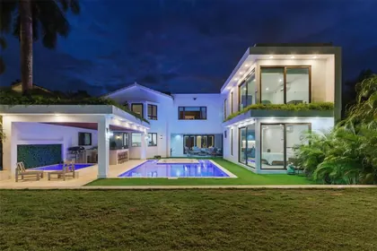 DORADO PR Home