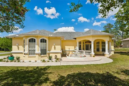 WEEKI WACHEE FL Home