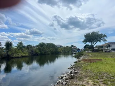 APOLLO BEACH FL Property