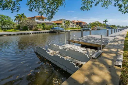 TARPON SPRINGS FL Home