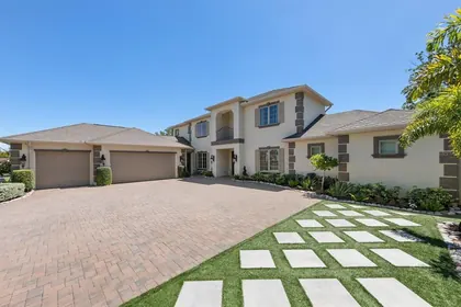 BELLEAIR FL Home