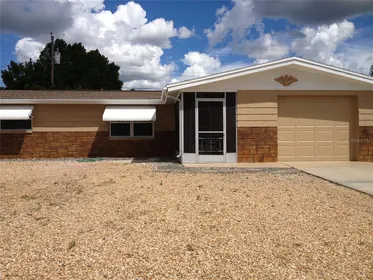 HOLIDAY FL Home