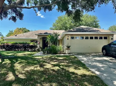 OAKLAND FL Home