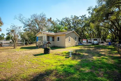 THONOTOSASSA FL Home