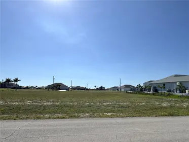 CAPE CORAL FL Property