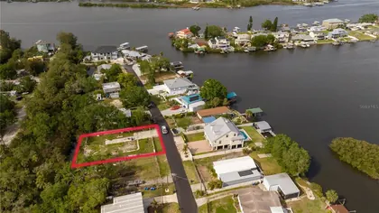 GIBSONTON FL Property