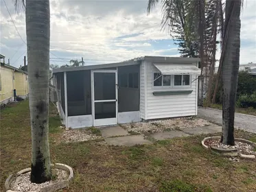 HOLIDAY FL Home