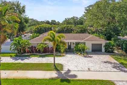 BELLEAIR FL Home