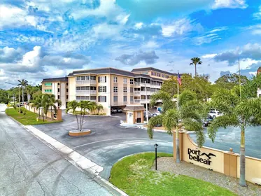 BELLEAIR BLUFFS FL Home