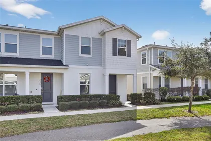 OAKLAND FL Home