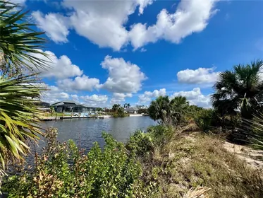 CAPE CORAL FL Property
