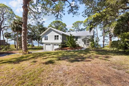 CEDAR KEY FL Home