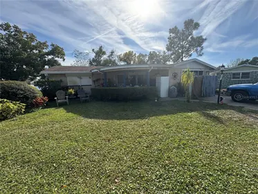 HOLIDAY FL Home