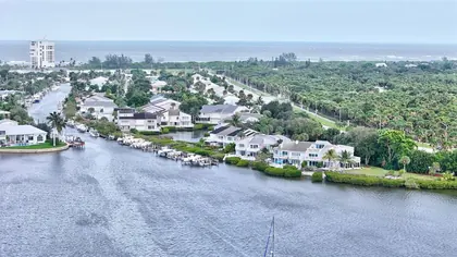 HUTCHINSON ISLAND FL Home