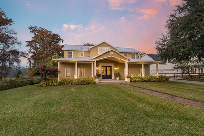 CHULUOTA FL Home