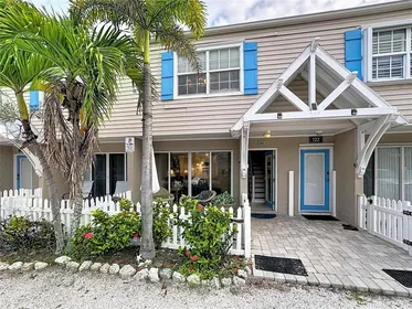 HOLMES BEACH FL Home