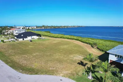 ENGLEWOOD FL Property